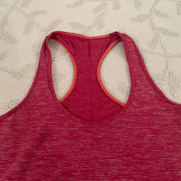 Lulelemon Tank (Possibly Swifty-Style) - Picture 6 of 6